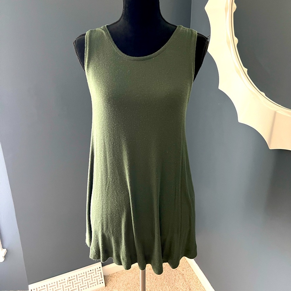 Merona Swing Tank